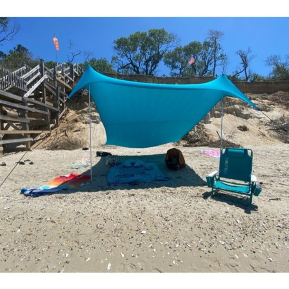 Tents Gigante Beach Tent, 8ft Tall, 11 x 11ft, Biggest Portable Beach Shade